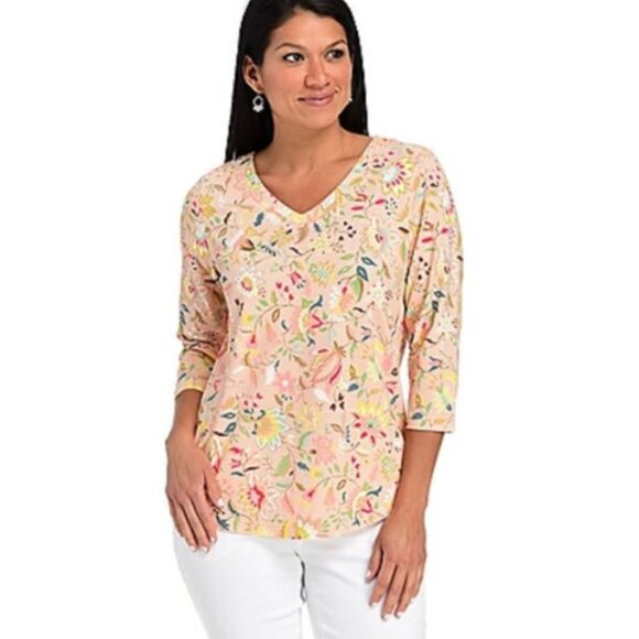 Christopher & Banks Artistic Floral V-Neck Missy Tee szM - Picture 9 of 9